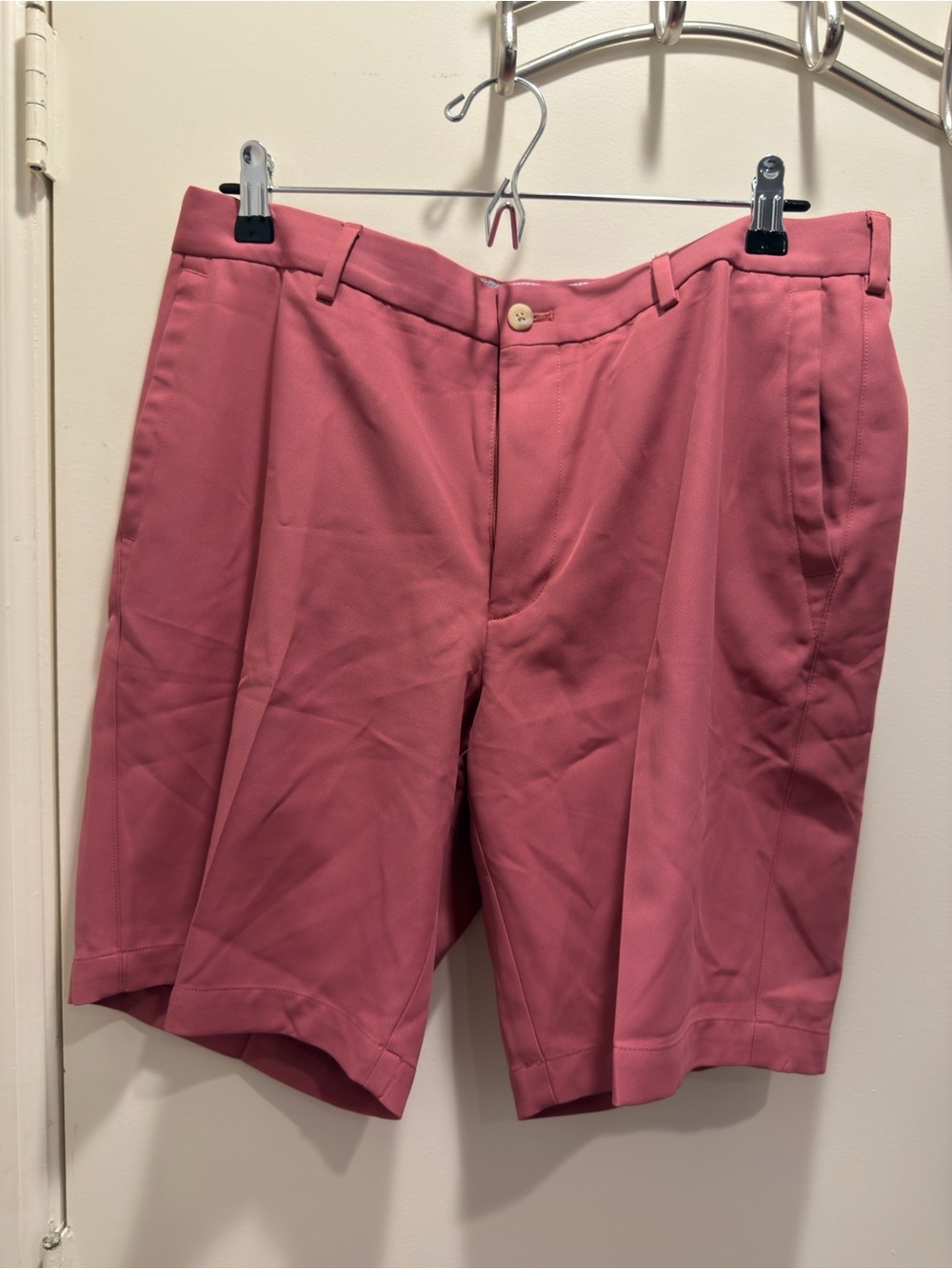 Peter Millar Men's Flat-Front Shorts in Dusty Rose  golf shorts size 34